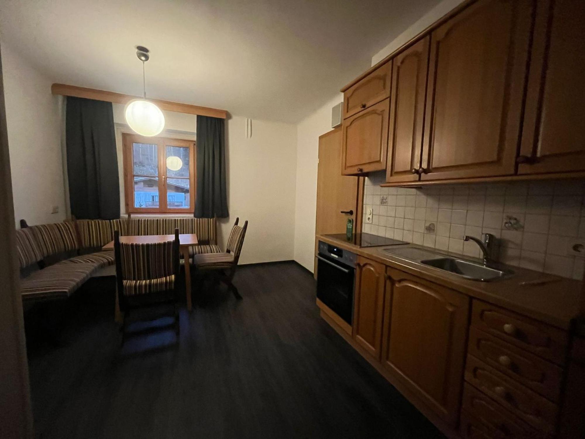 Twenty Seven City Hotel Zell am See Bagian luar foto