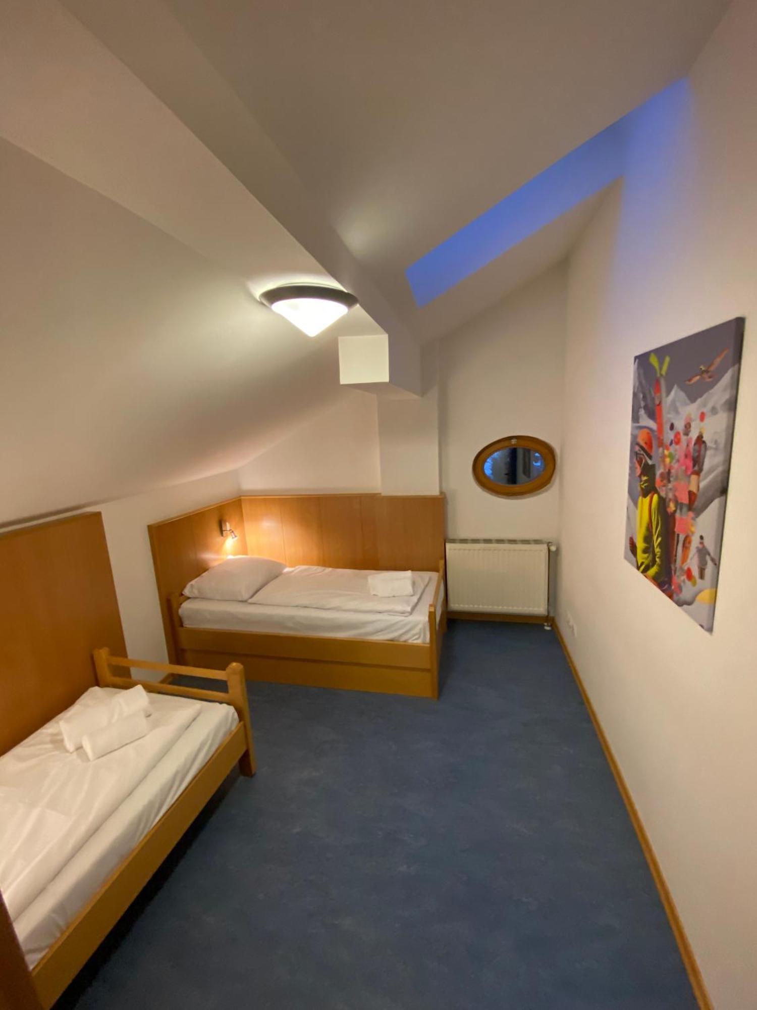 Twenty Seven City Hotel Zell am See Bagian luar foto