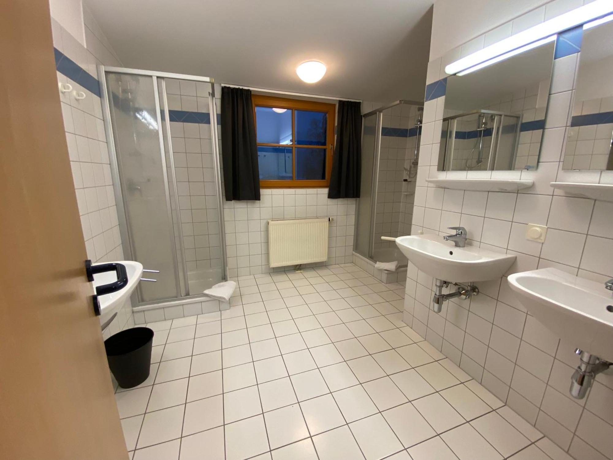 Twenty Seven City Hotel Zell am See Bagian luar foto