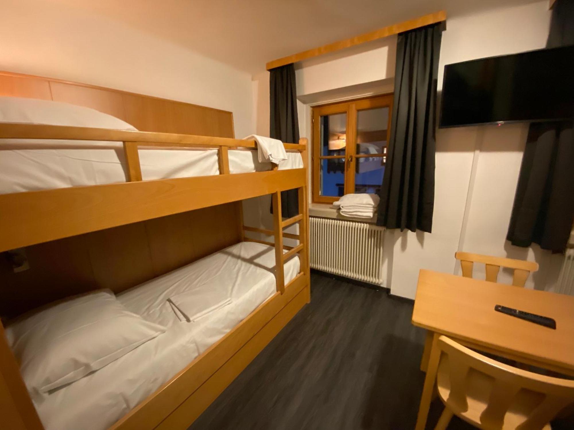 Twenty Seven City Hotel Zell am See Bagian luar foto